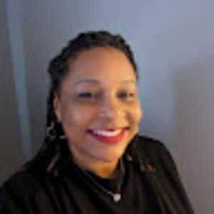 Meet your Posher, Iesia